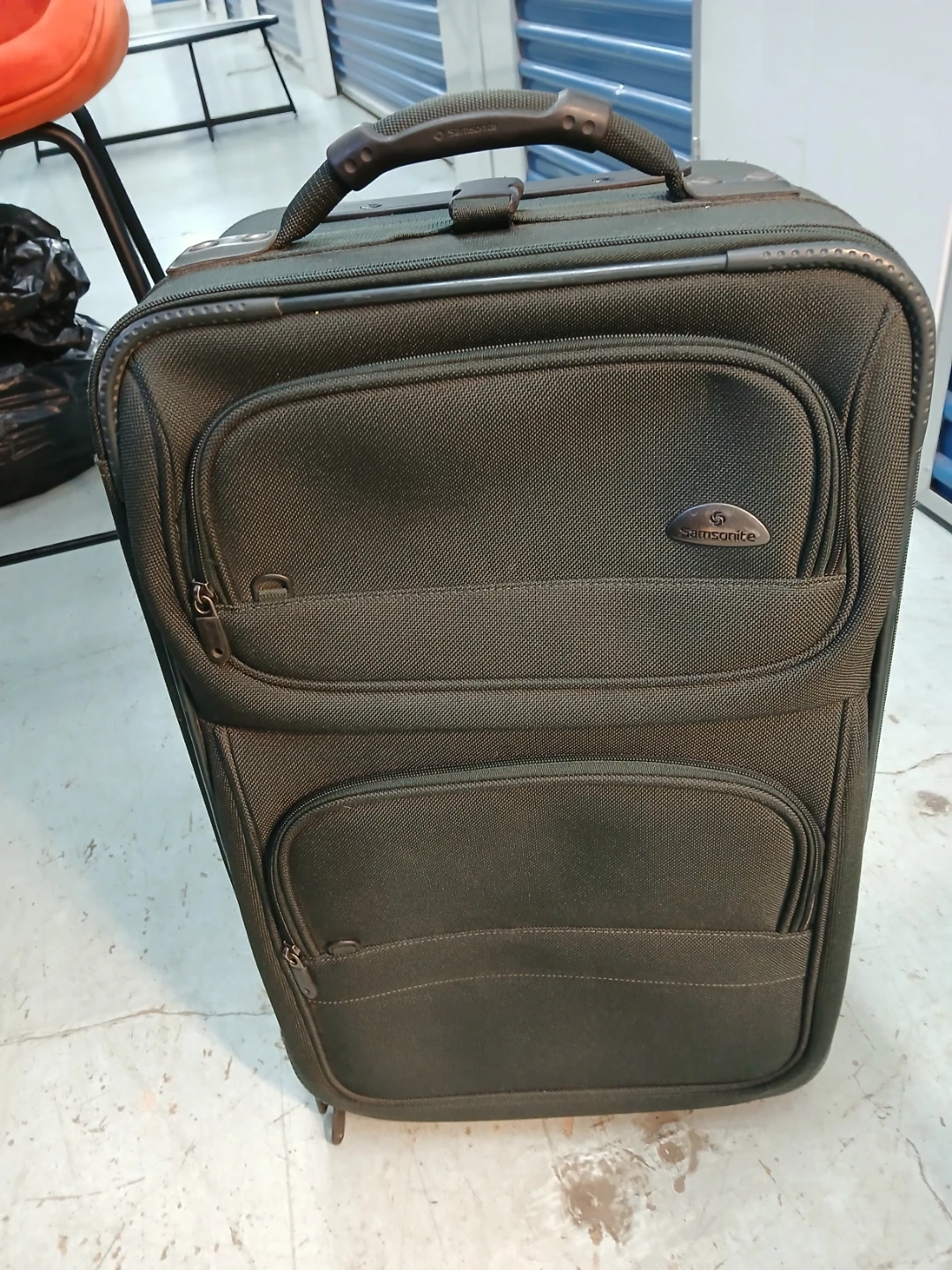 Samsonite Olive Green Rolling Suitcase carry on luggage