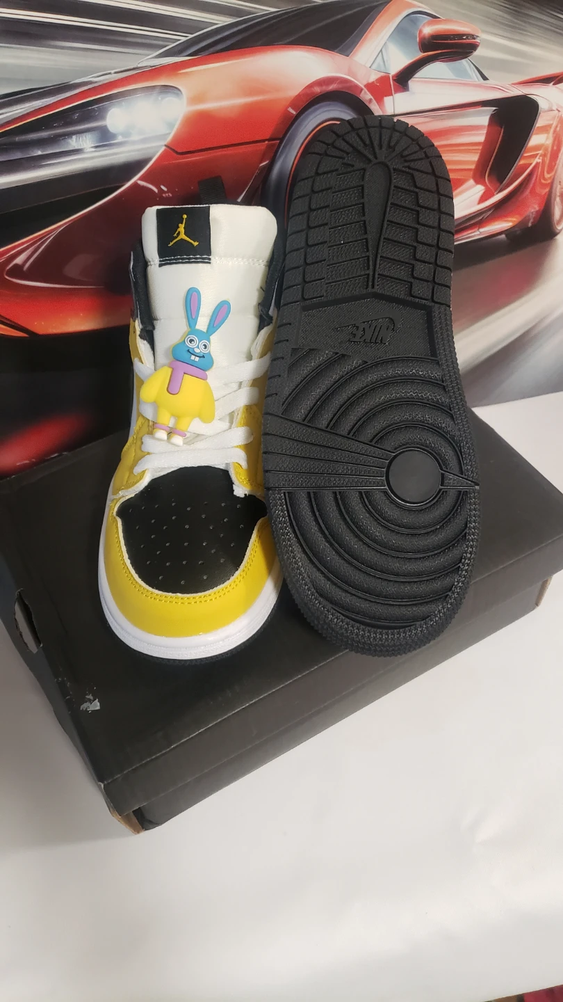 Brand new Jordan Kids High Top Cute Shous - photo 4