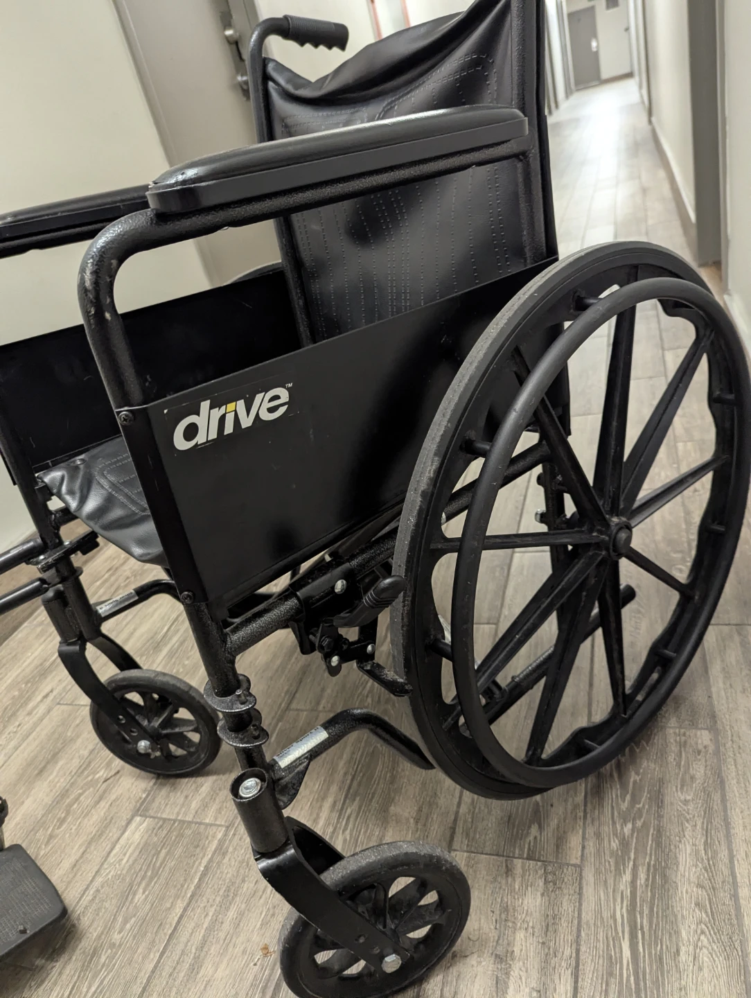 Drive Medical Folding Wheelchair - photo 4