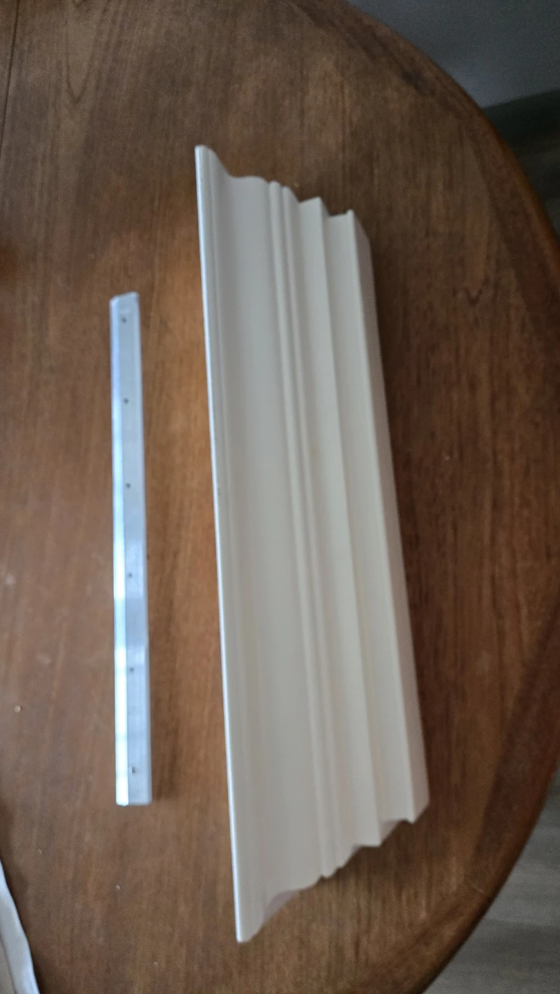 White Decorative floating Shelf and Bracket