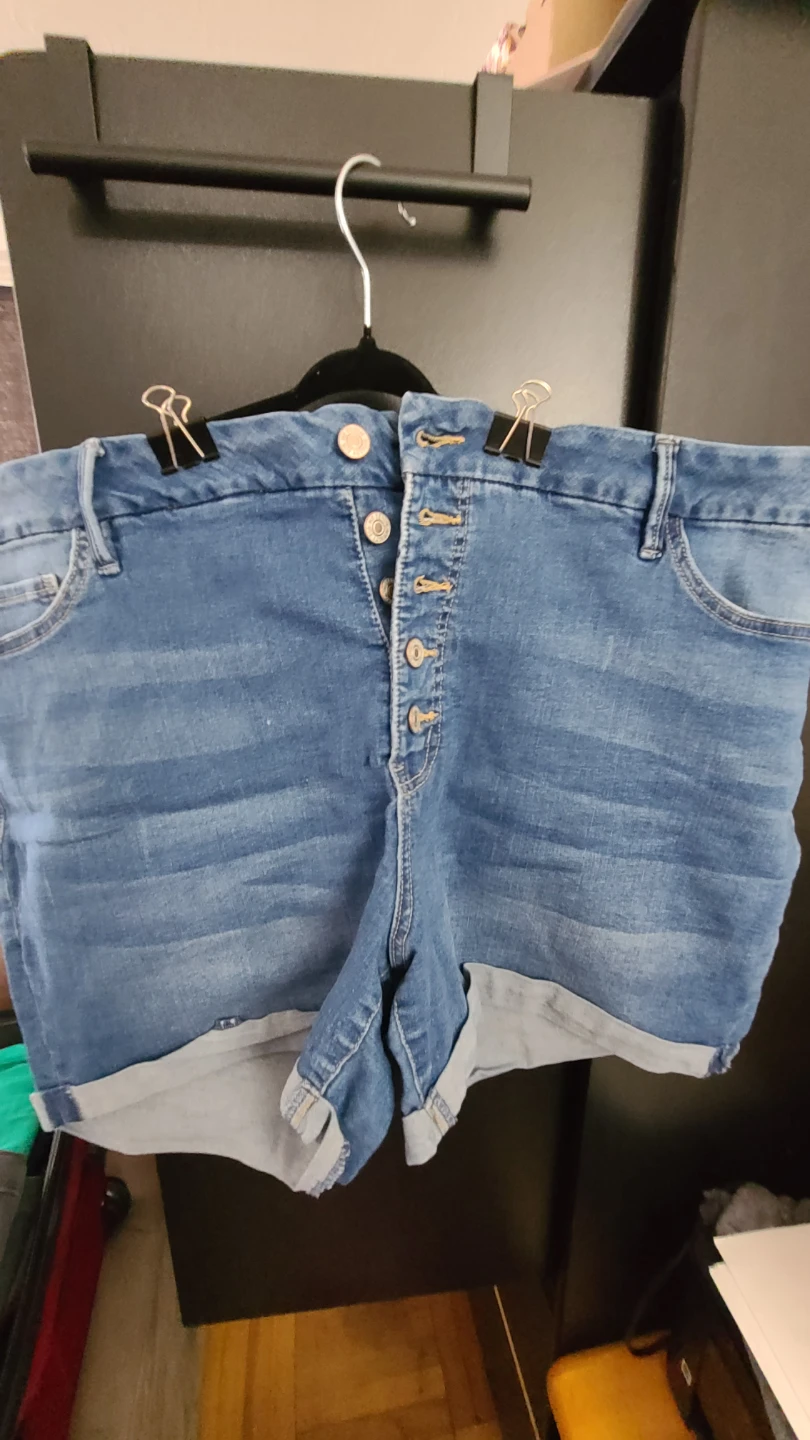 Royalty For Me Women's Denim Shorts Size 22W