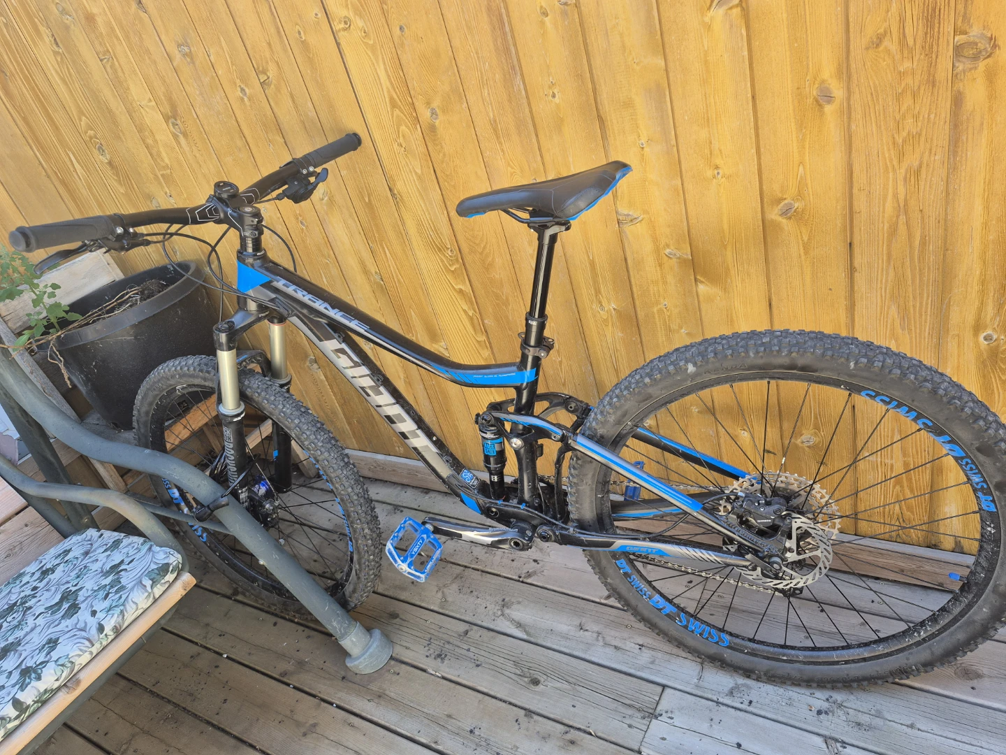 Giant Full Suspension Mountain Bike - photo 2
