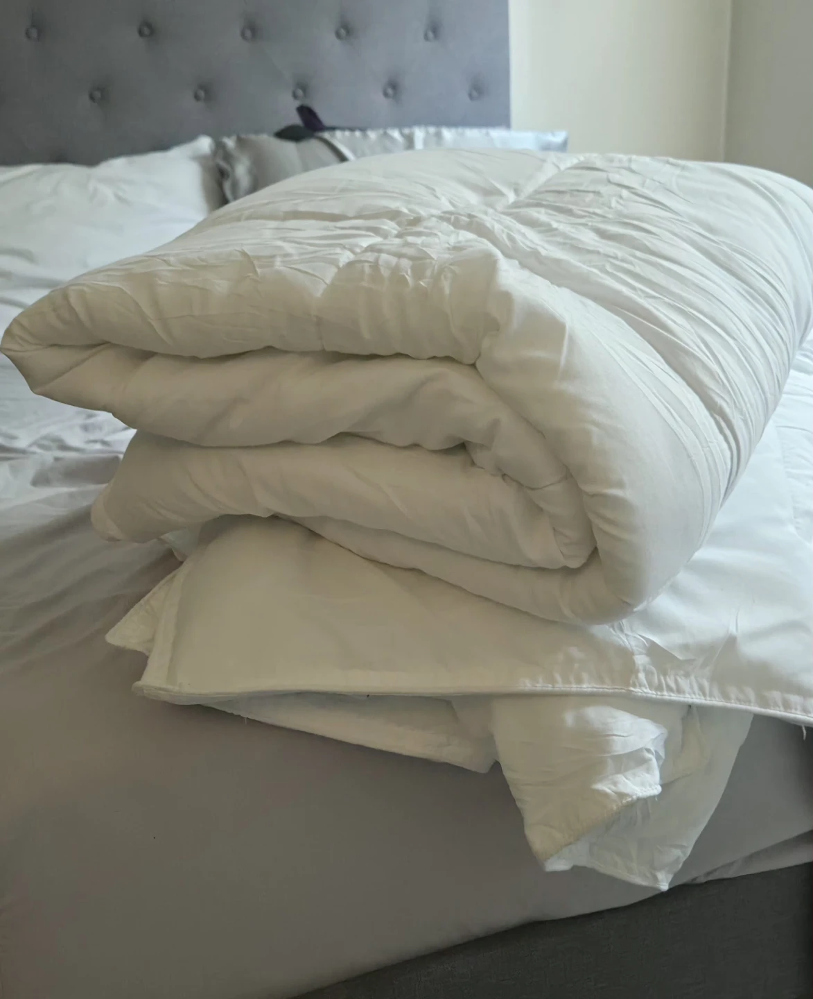 White Twin Comforter - photo 2