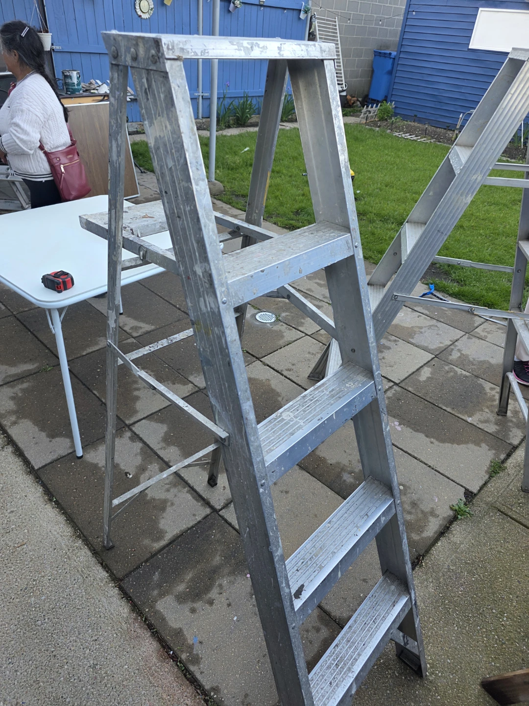 Aluminum Step Ladder - photo 2