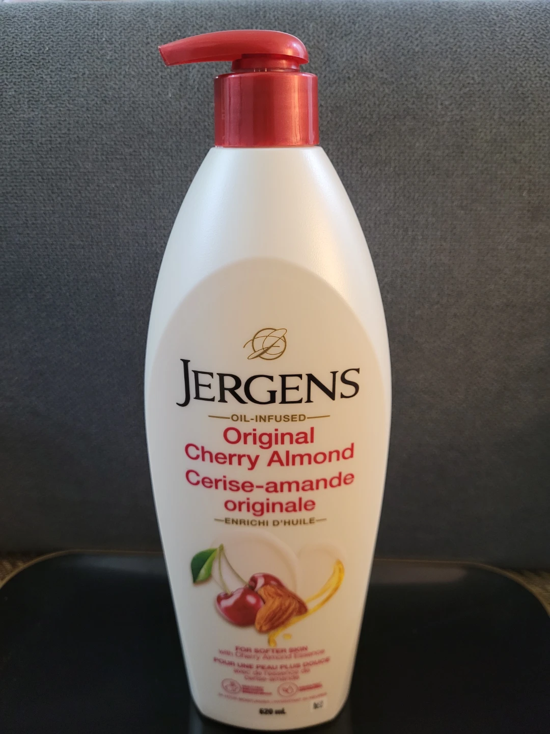 Jergens Original Cherry Almond Moisturizer 620mL