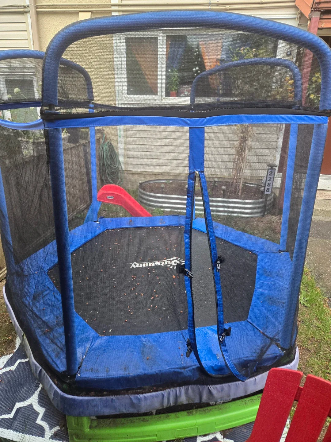 Outsunny Blue Trampoline with Safety Enclosure Net