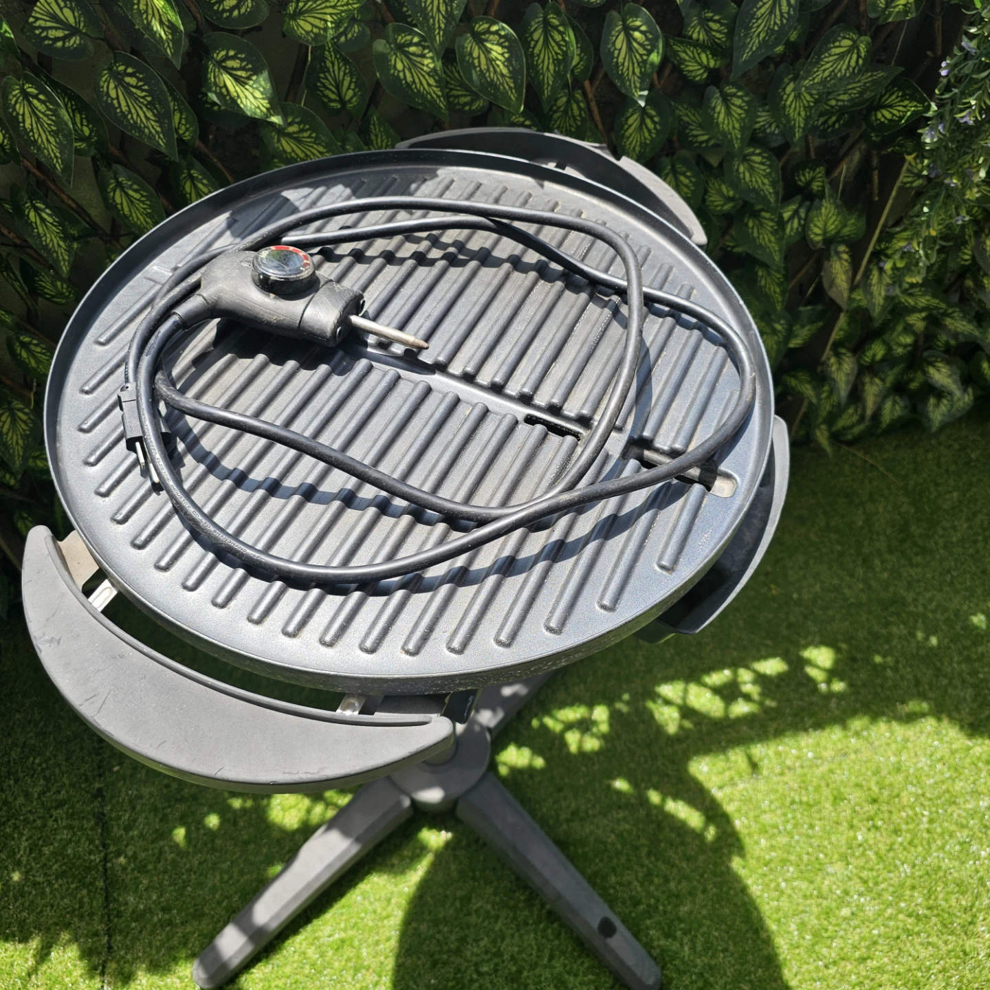George Foreman Electric Grill - photo 2