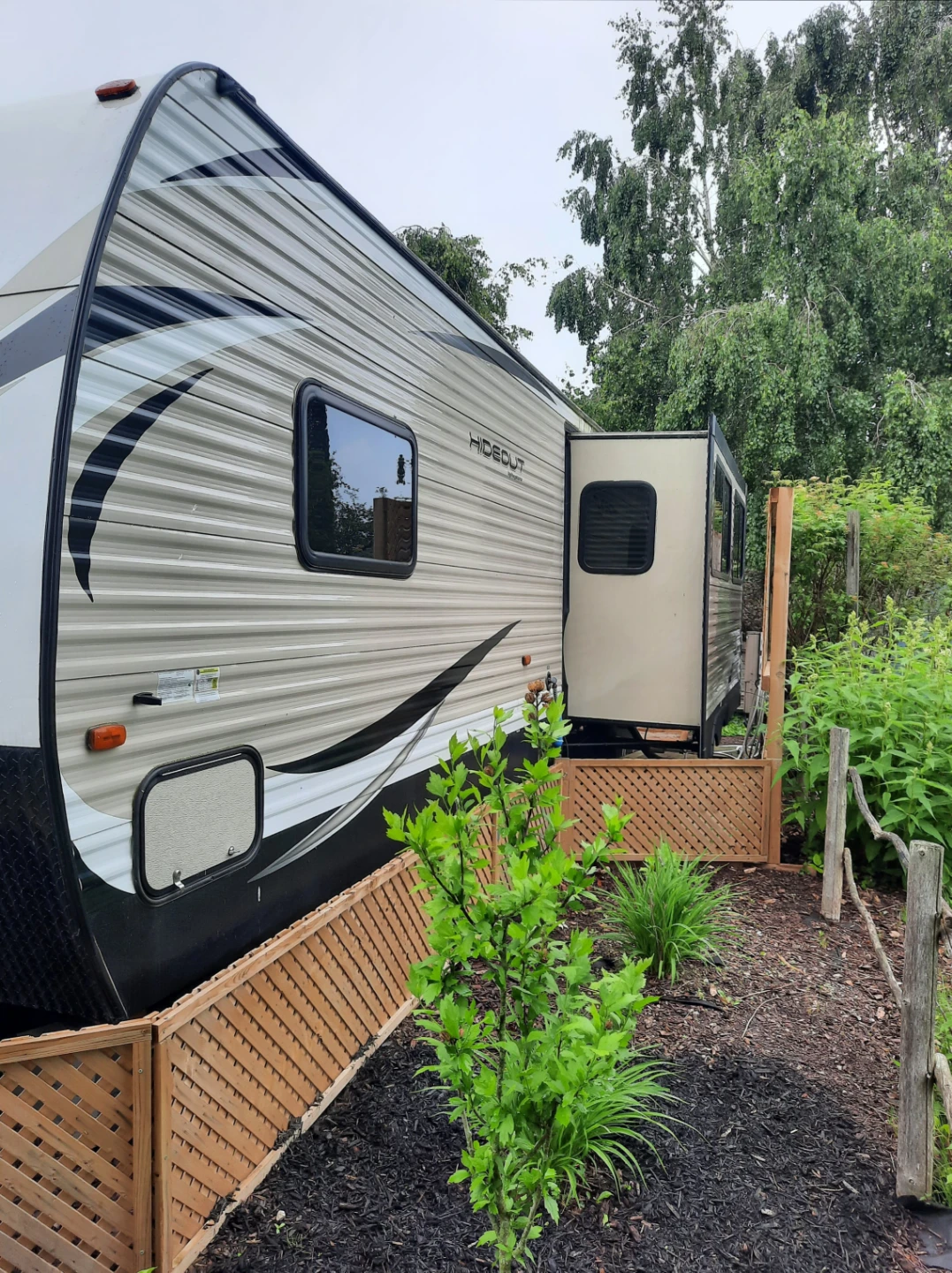 Keystone Hideout 28RKS Travel Trailer - photo 3