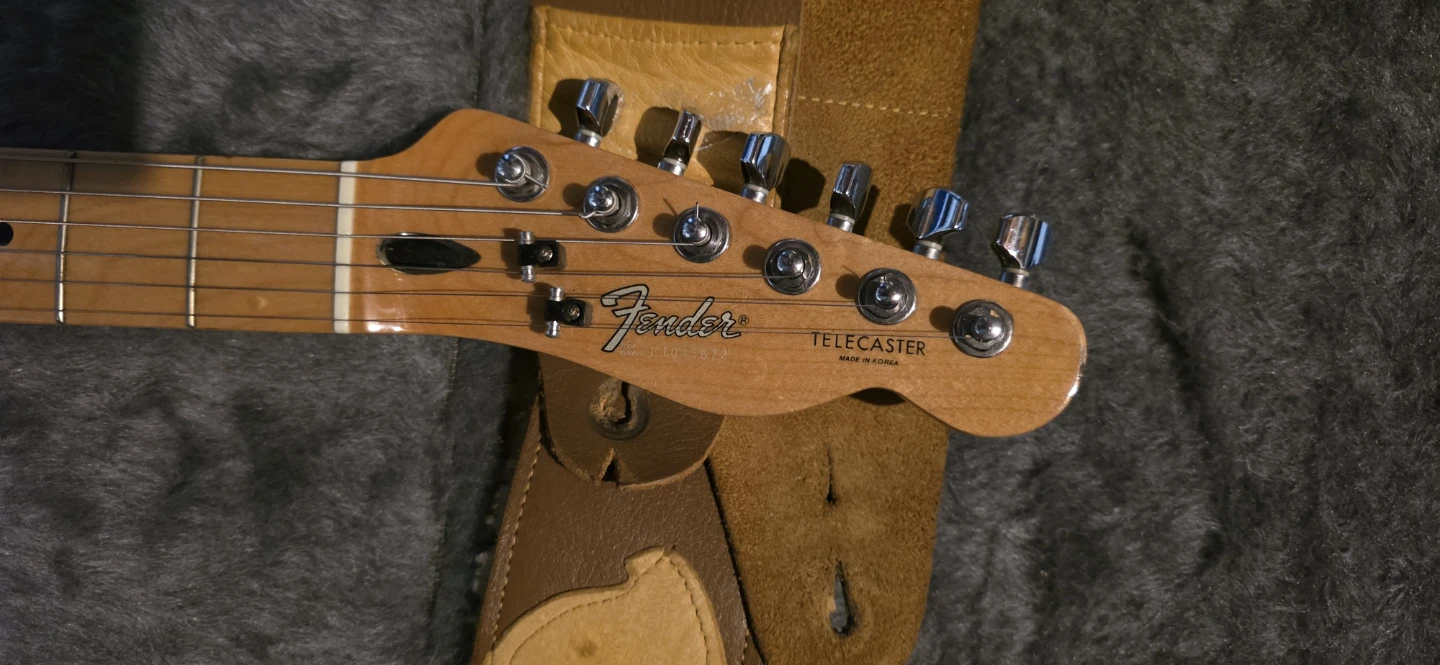 Fender Telecaster Electric Guitar looking to trade - photo 2