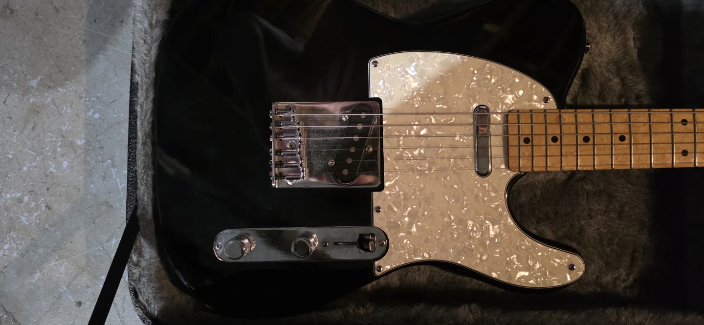 Fender Telecaster Electric Guitar looking to trade - photo 3