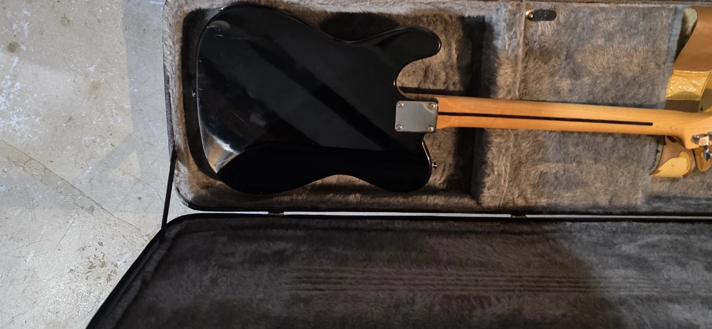 Fender Telecaster Electric Guitar looking to trade - photo 4