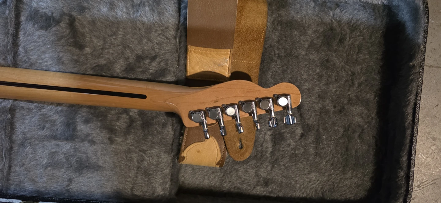 Fender Telecaster Electric Guitar looking to trade - photo 5