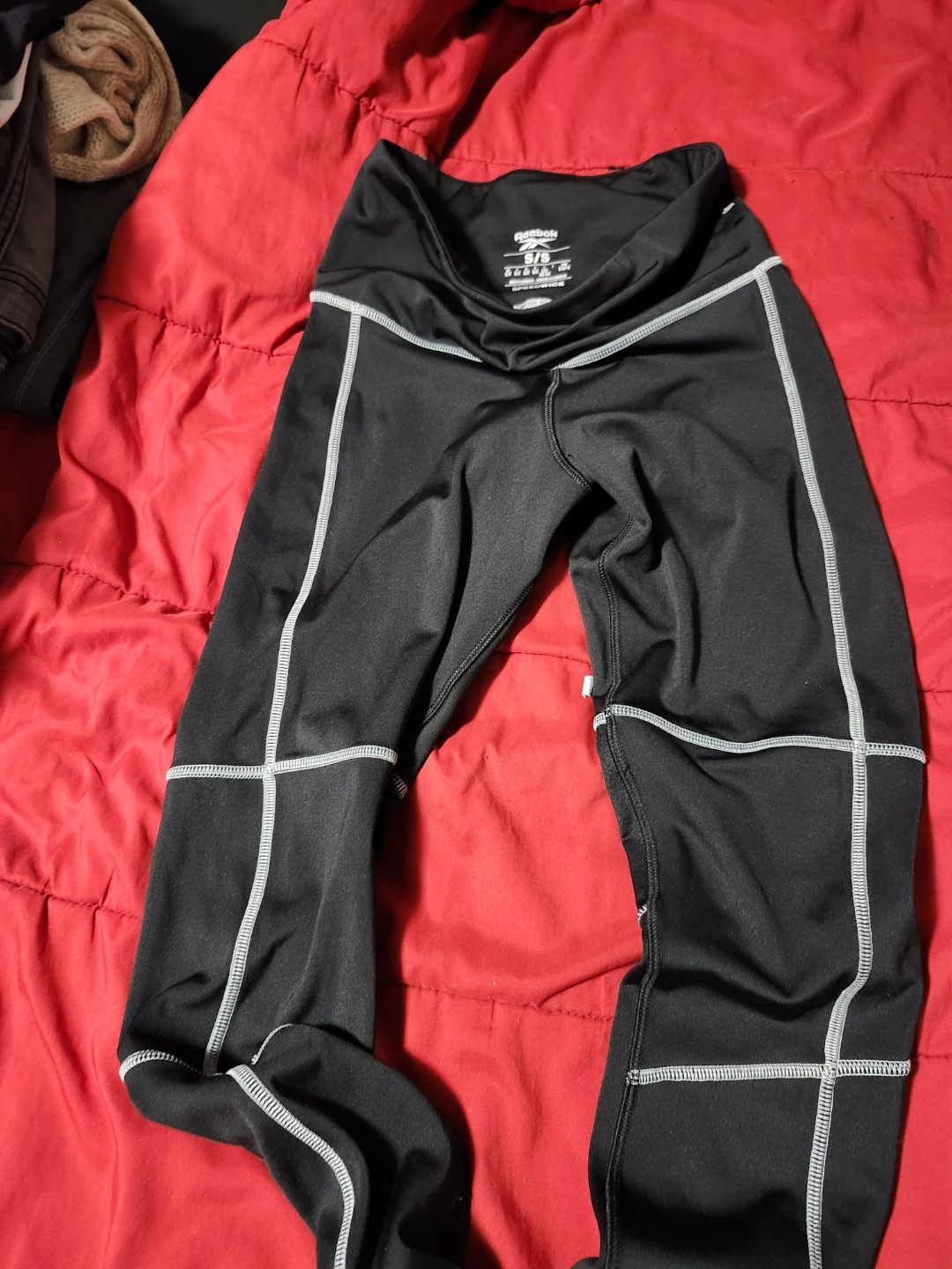$10 Reebok leggings