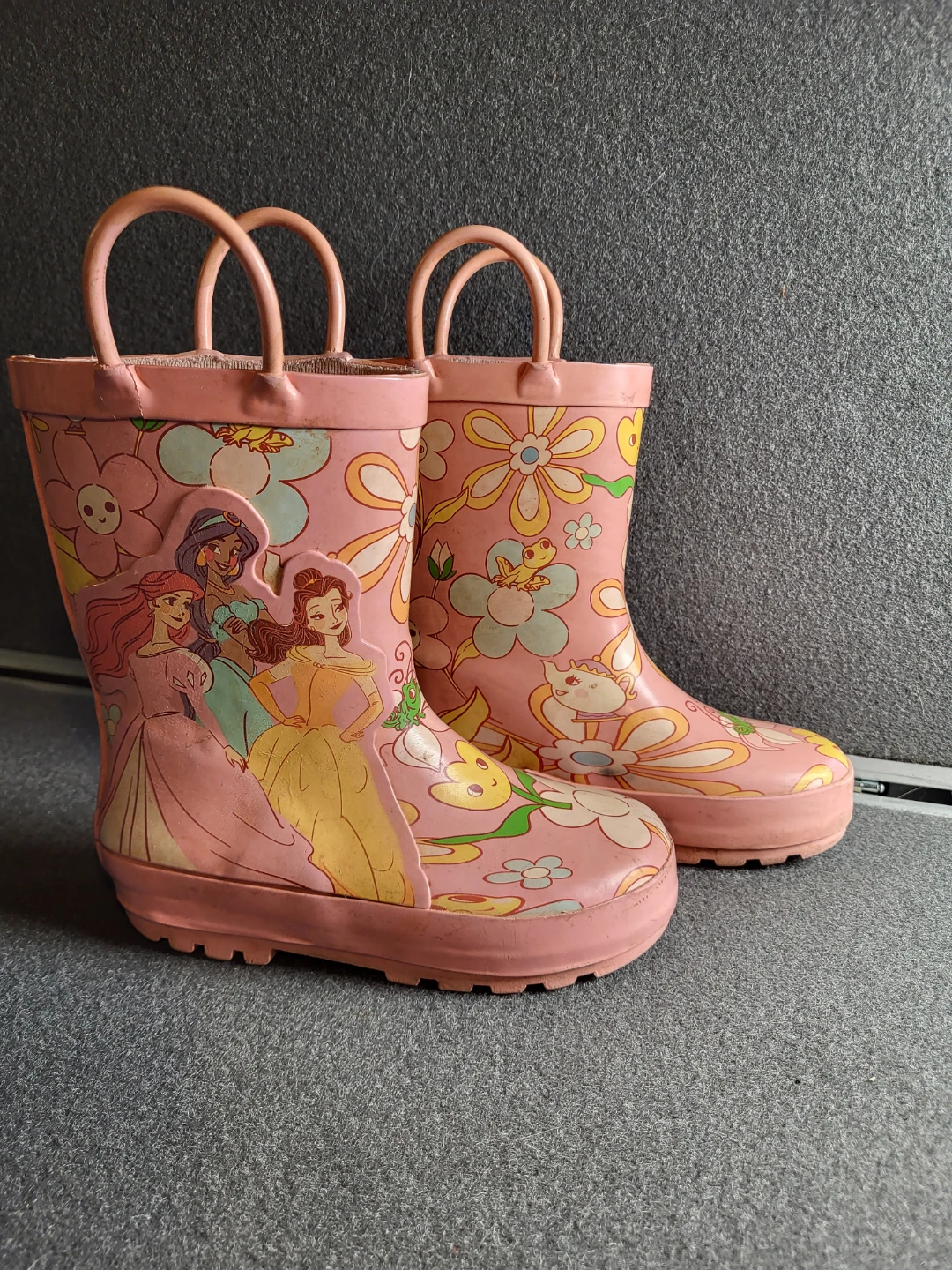 Disney Princess Rain Boots - Size 9/10 - photo 3