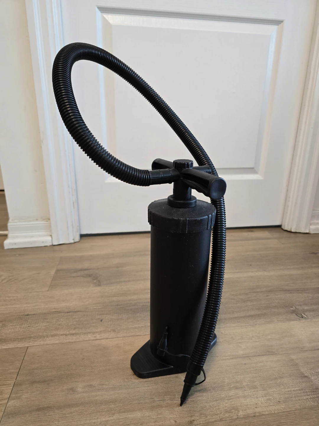 Intex Double Quick III S Hand Pump, 14 1/2 in (37cm) - Like New