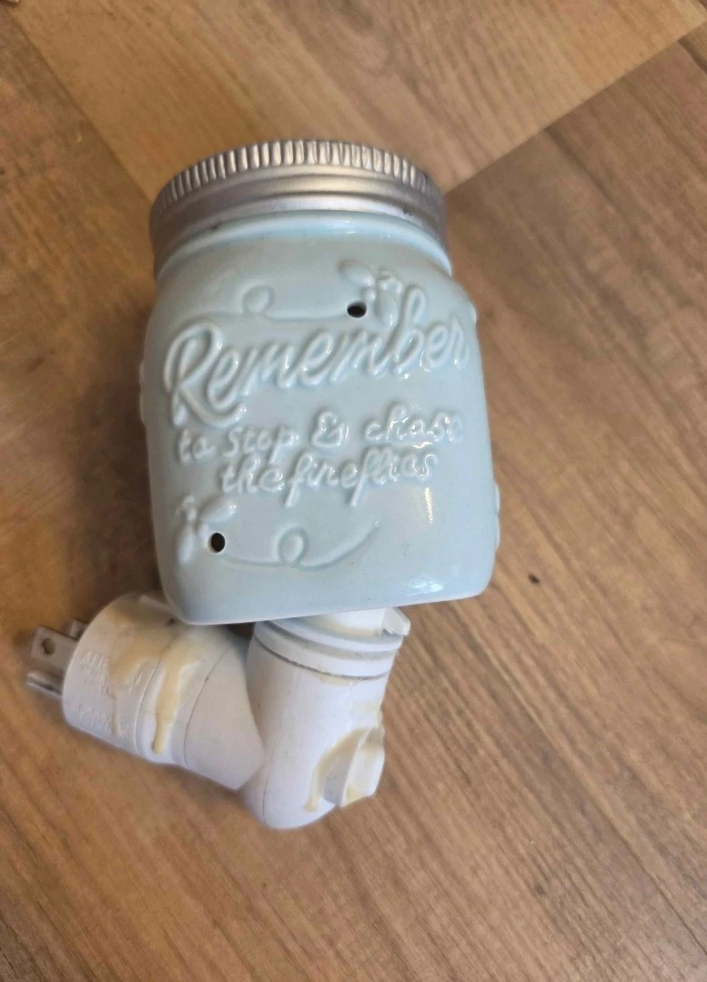 Scentsy Assorted Wax Melters/Warmers - photo 3