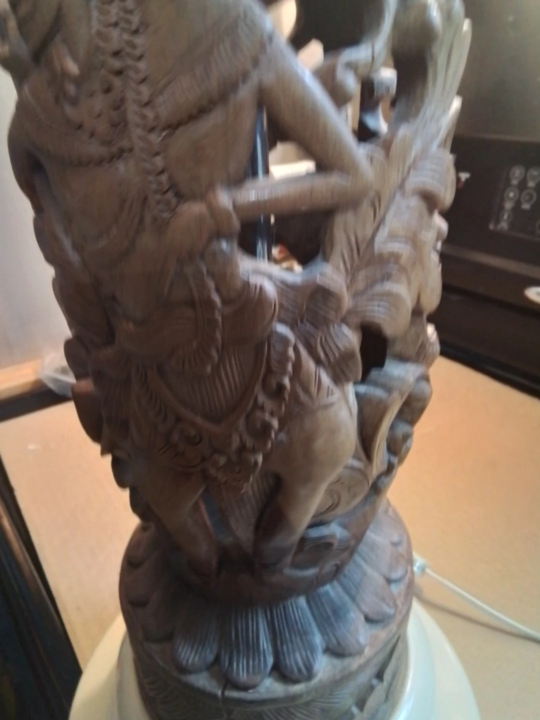 Vintage Balinese Wooden Carved Base Lamp 33" - photo 4