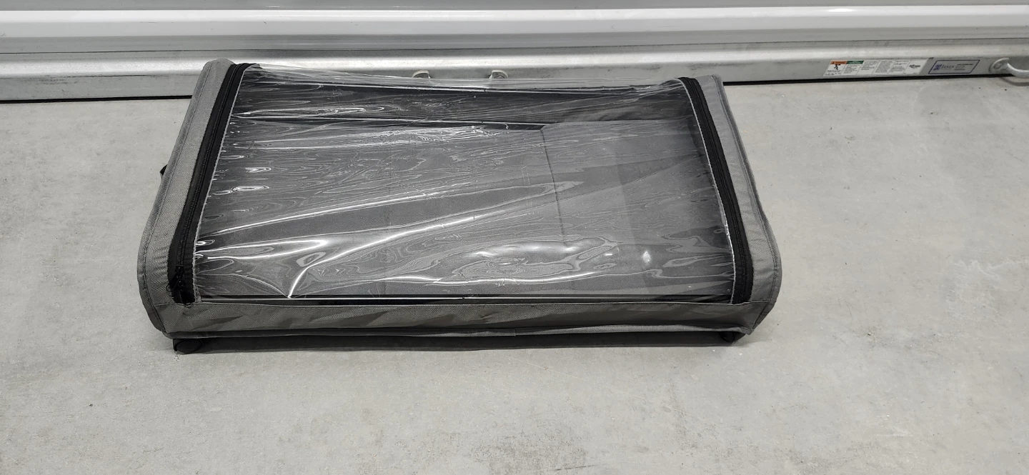 Under bed box with wheels