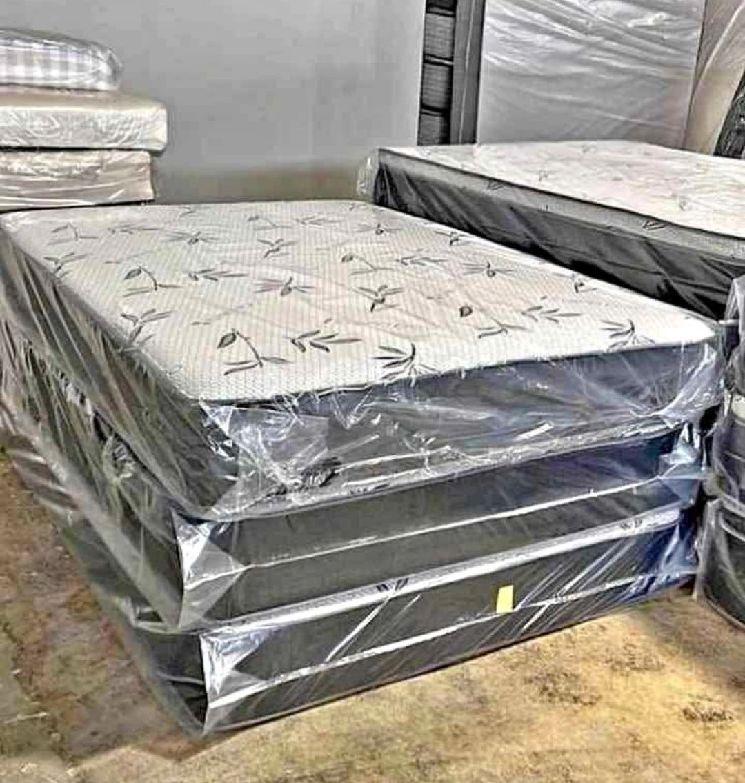 Queen Size Mattress - photo 2