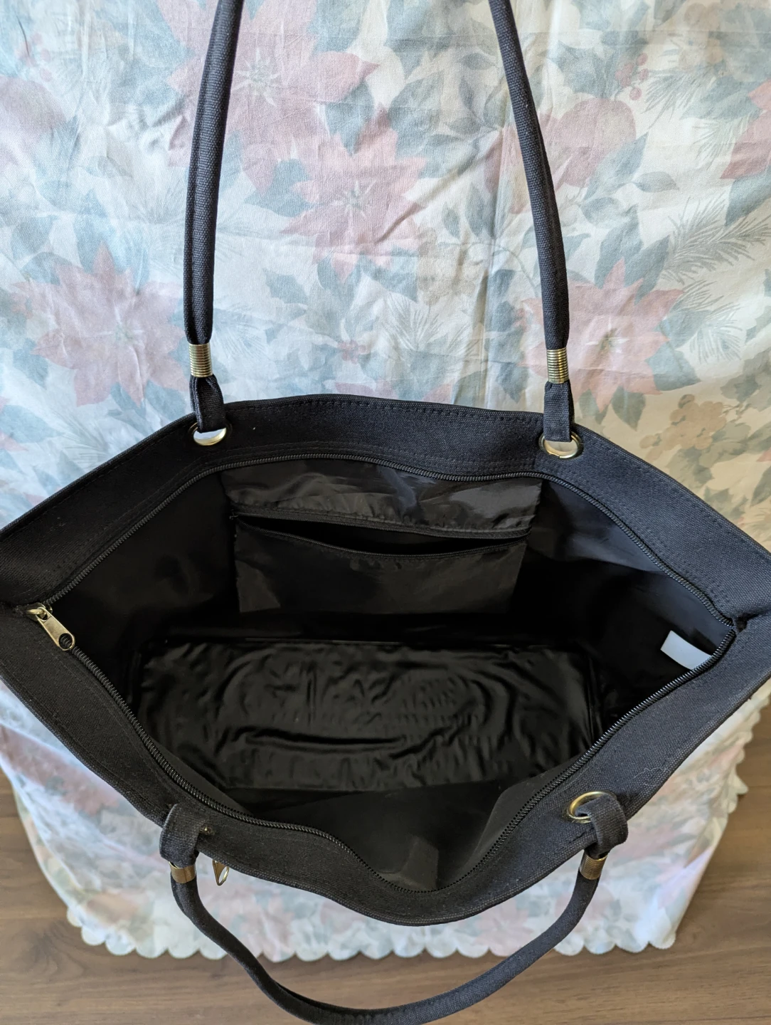 Black Las Vegas Themed Tote Bag - photo 2