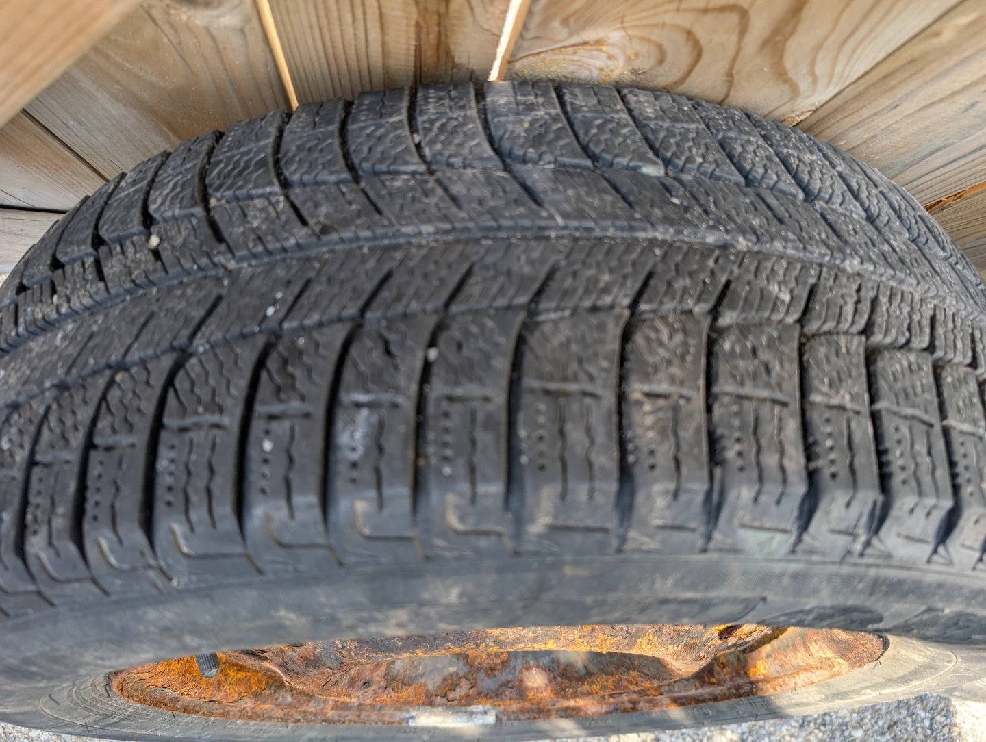 2 Michelin Winter Tires 205 60 R16 For Sale - photo 4