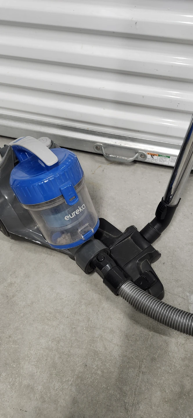 Vacuum - photo 3