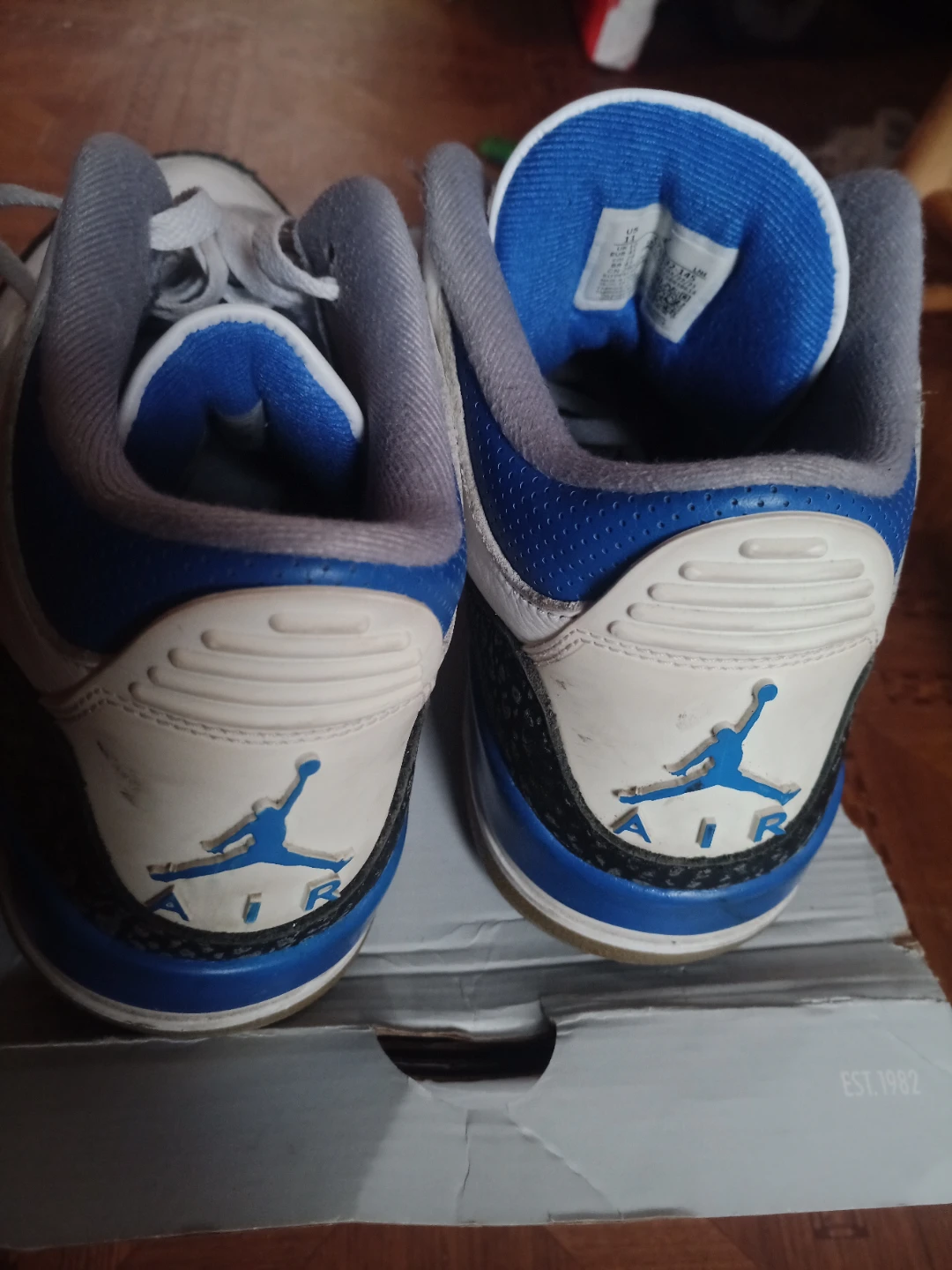 Jordan Air Jordan 3 Retro CT8532-145 Sneakers - US 11