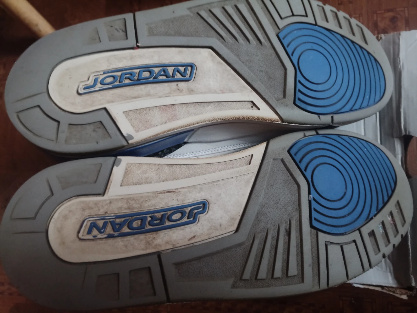 Jordan Air Jordan 3 Retro CT8532-145 Sneakers - US 11 - photo 2