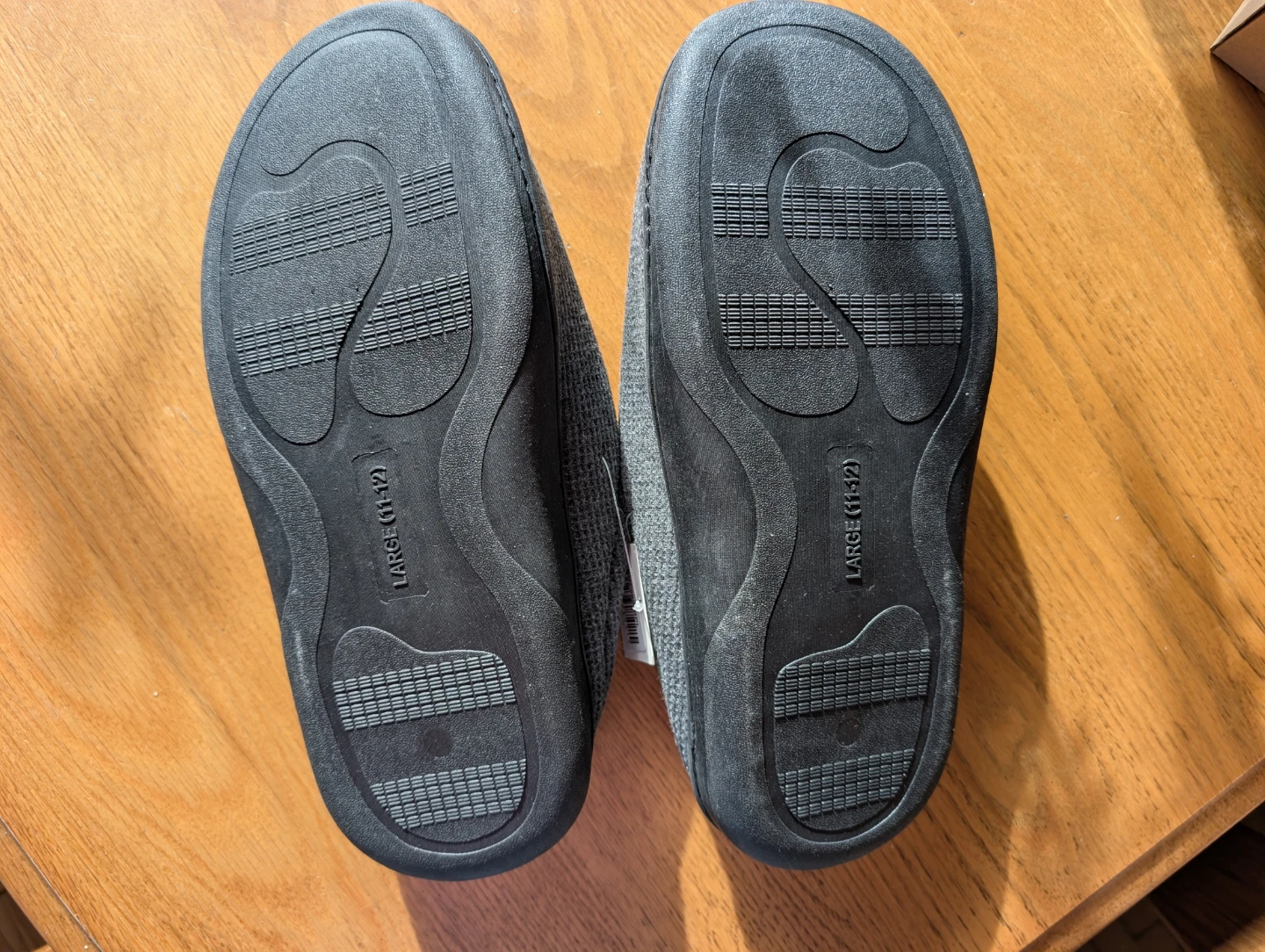 Men's Grey Slippers Size Large (11-12) - photo 3