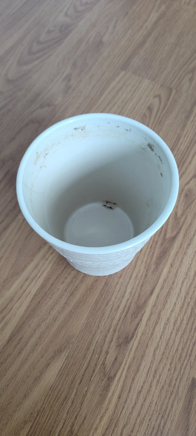 White Textured Planter Pot - photo 3