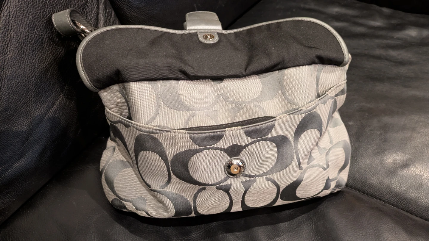 COACH PURSE (AS NEW) - photo 2