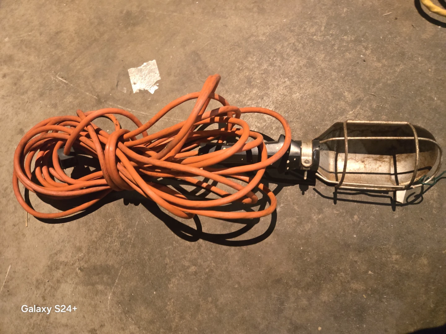 Jobsite Work Light and Assorted Extension Cords - photo 5