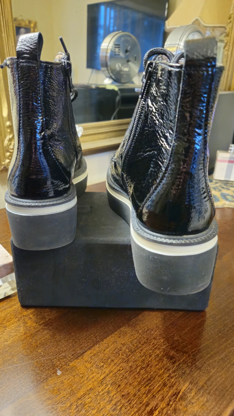 Hispanitas Leather Lace-Up Ankle Boots - photo 3