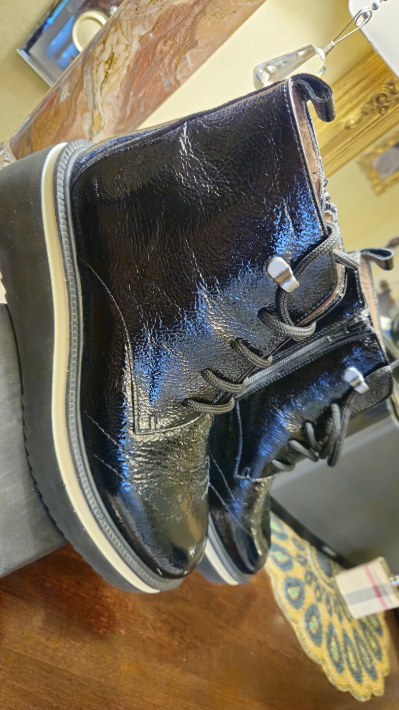 Hispanitas Leather Lace-Up Ankle Boots - photo 4