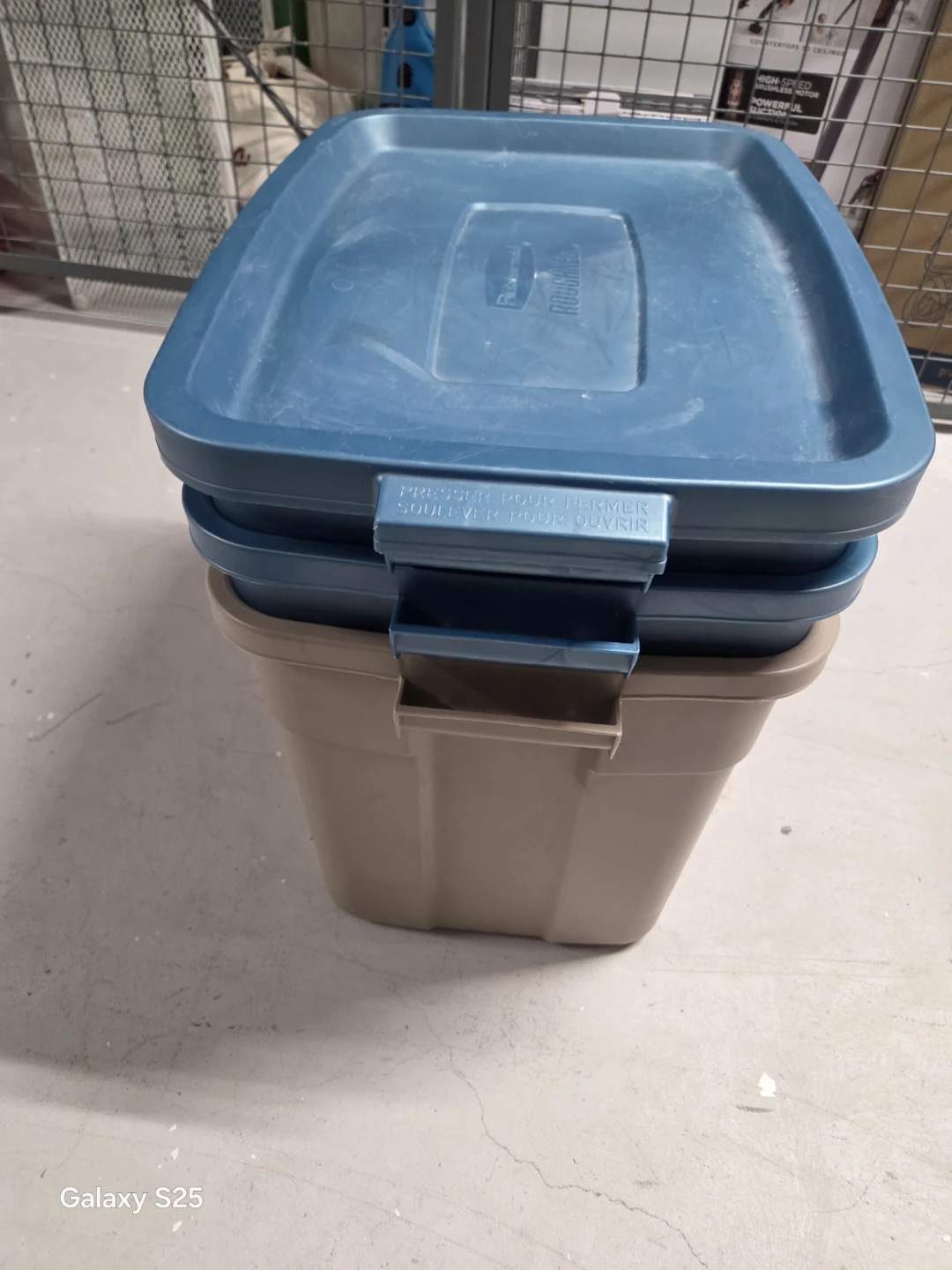 Rubbermaid Storage Totes - photo 2