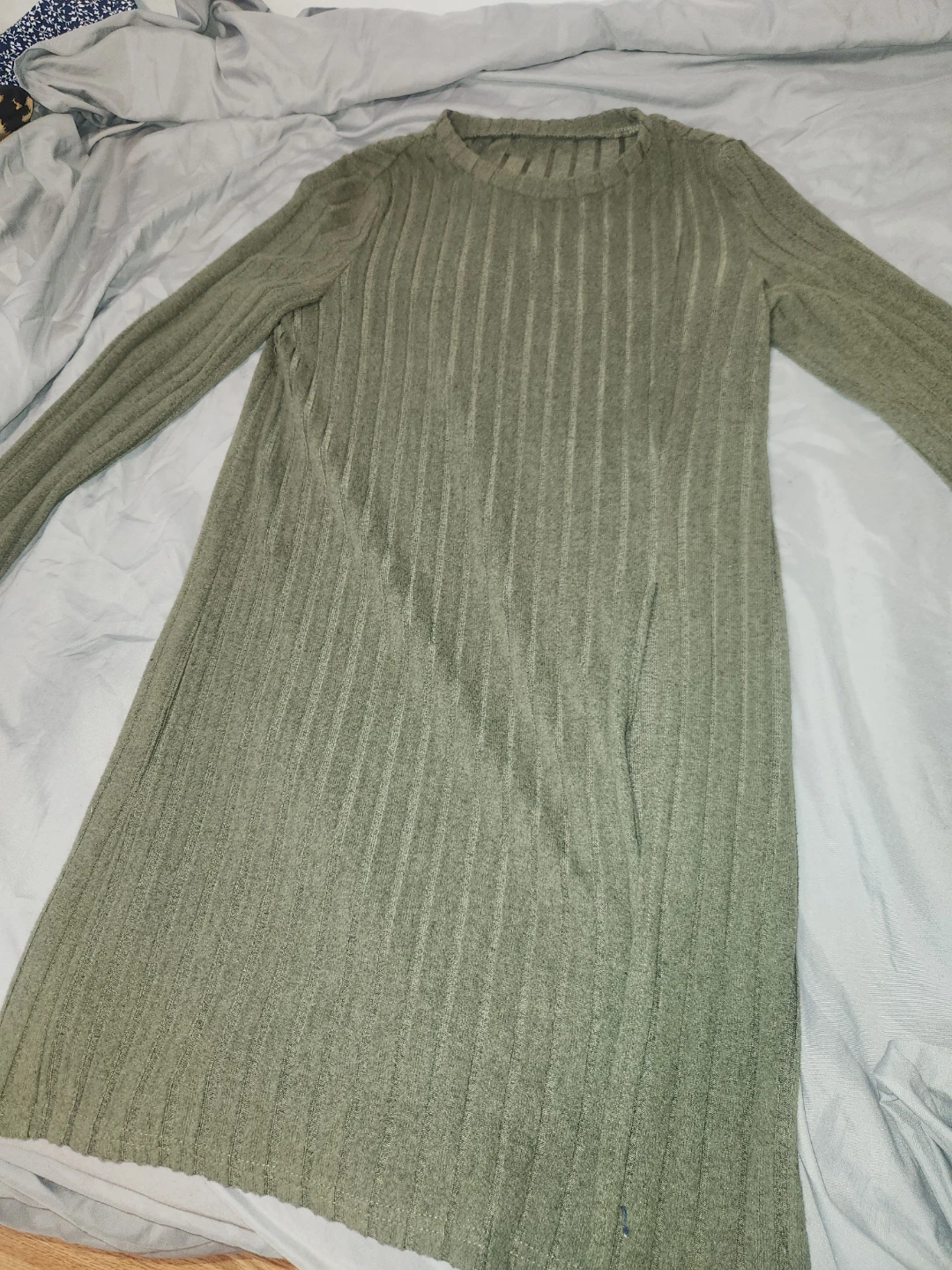 Clothing Items Size S-M - photo 4