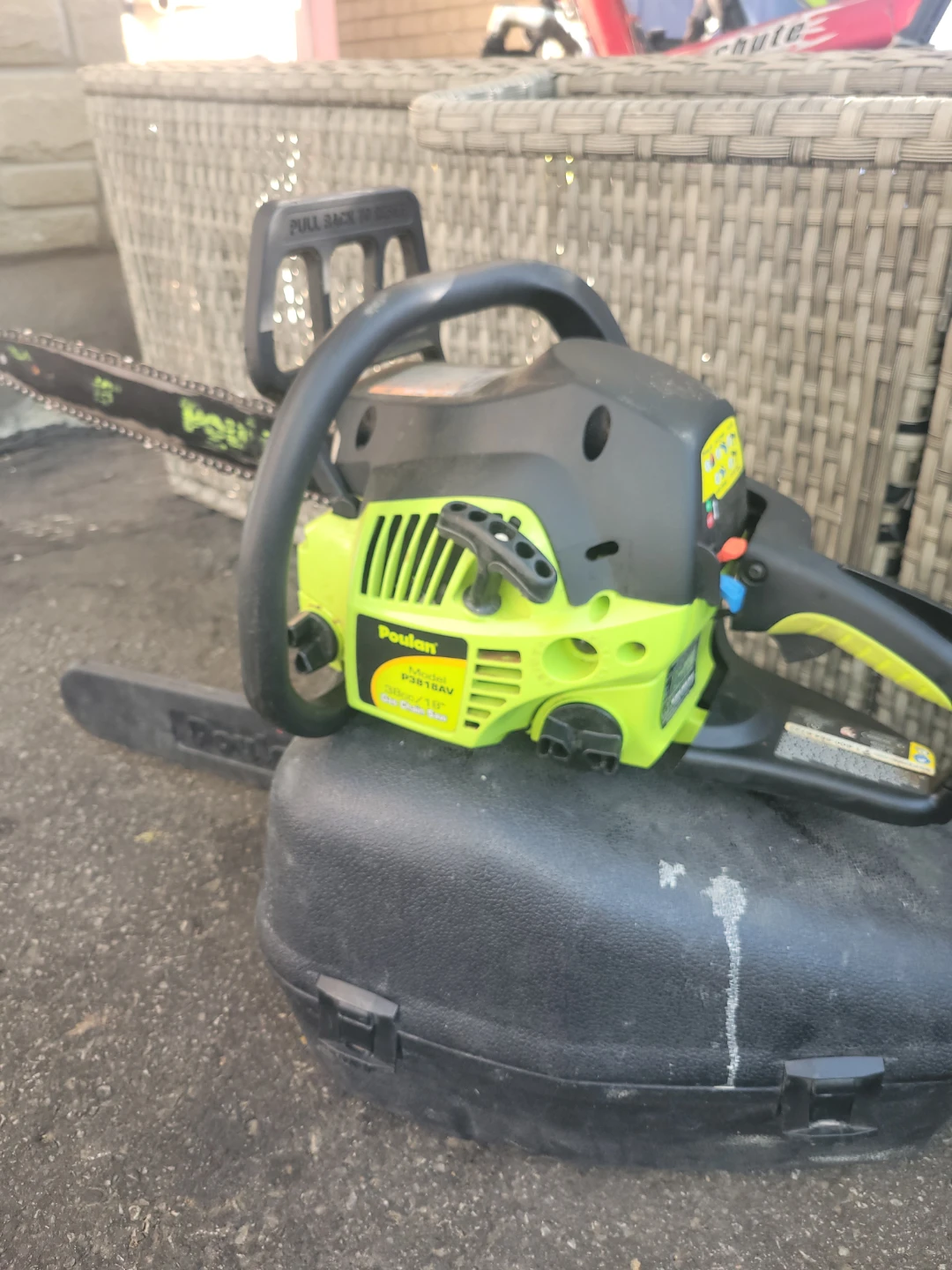 Poulan Pro 18-inch Gas Chainsaw