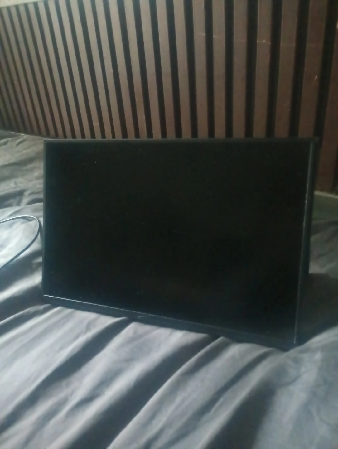 Ingnok Portable Monitor YN03B - photo 2