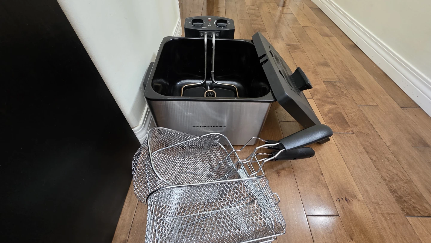 Hamilton Beach Stainless Steel Deep Fryer with Baskets - photo 2