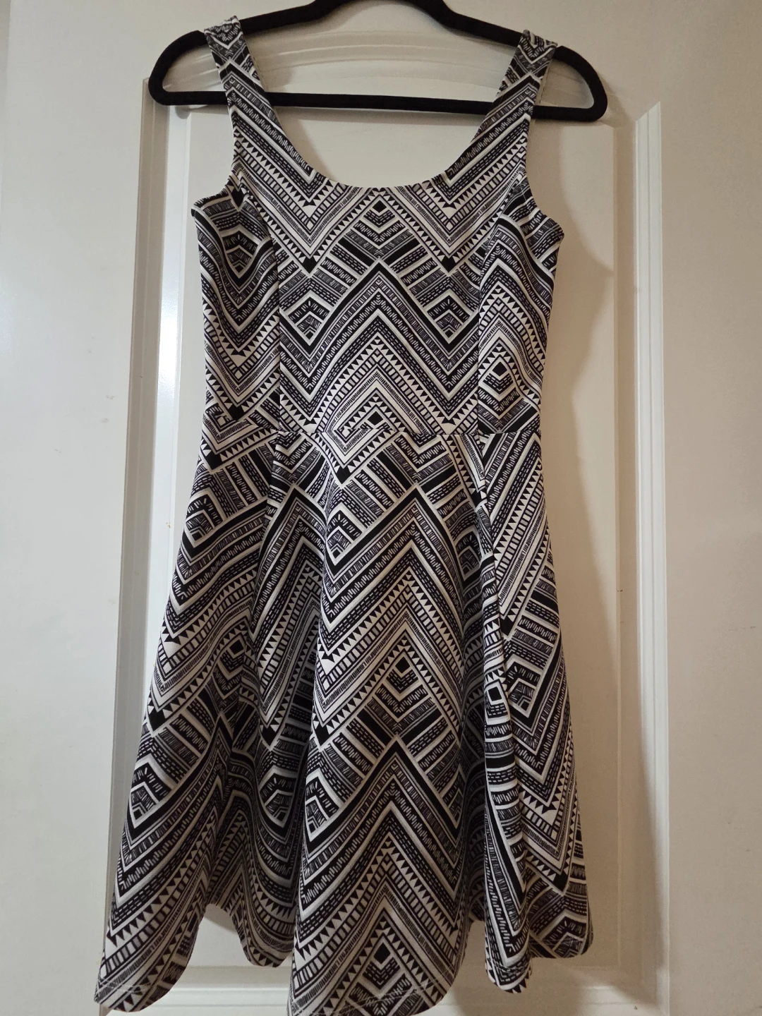 Women's Black and White Geometric Print Skater Dress