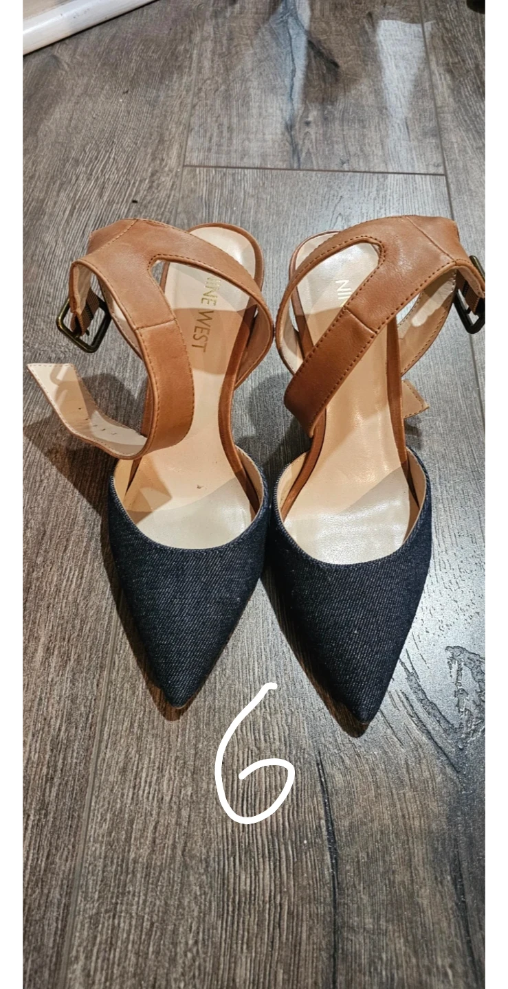 Woman's Heels and Winter Boots - photo 4