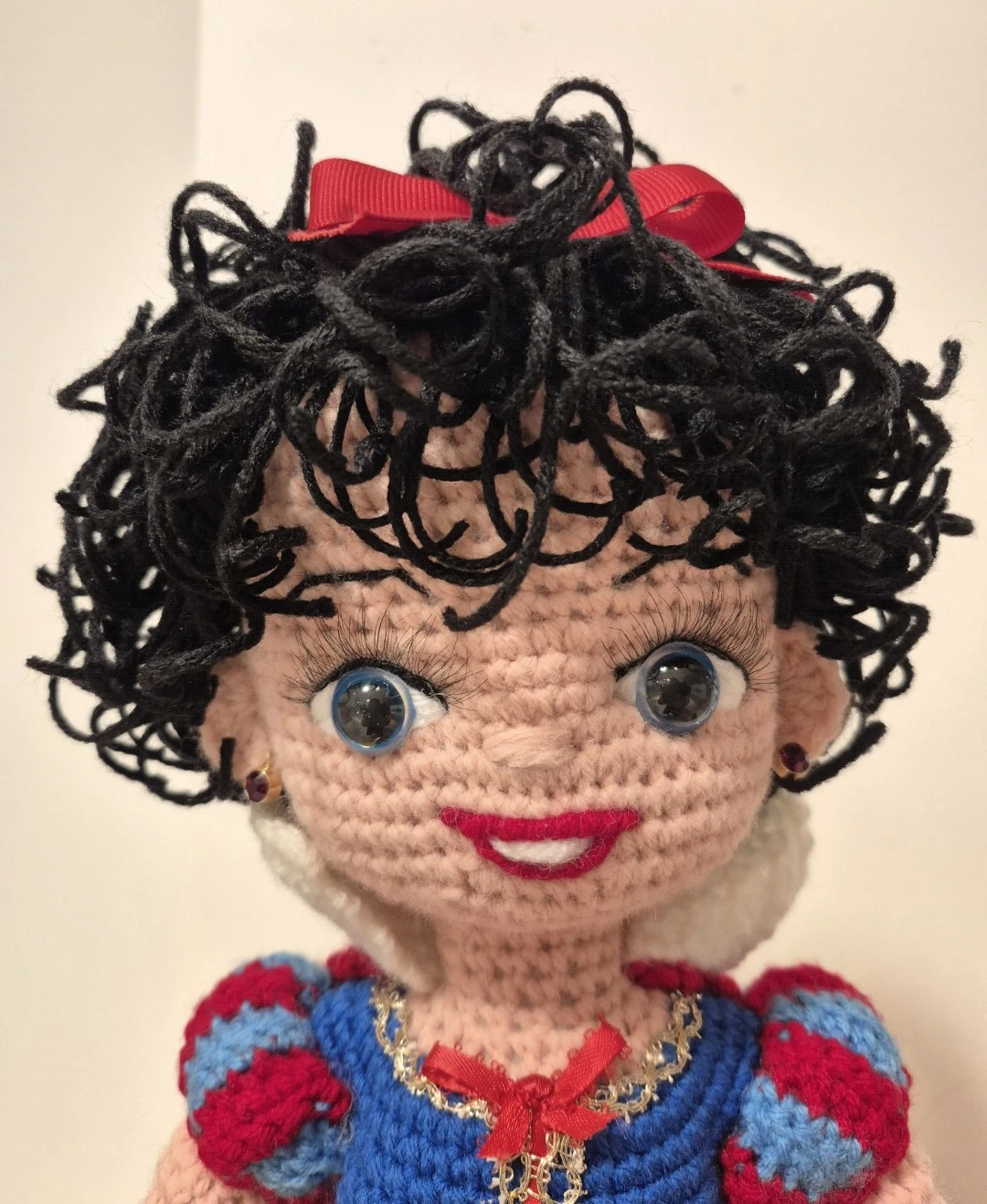 Handmade Crocheted Snow White Doll - photo 4