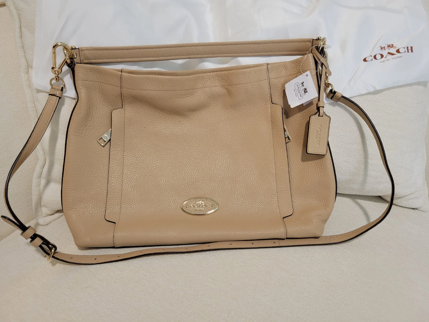 Coach Pebble Leather Hobo Shoulder Bag - Beige - photo 2