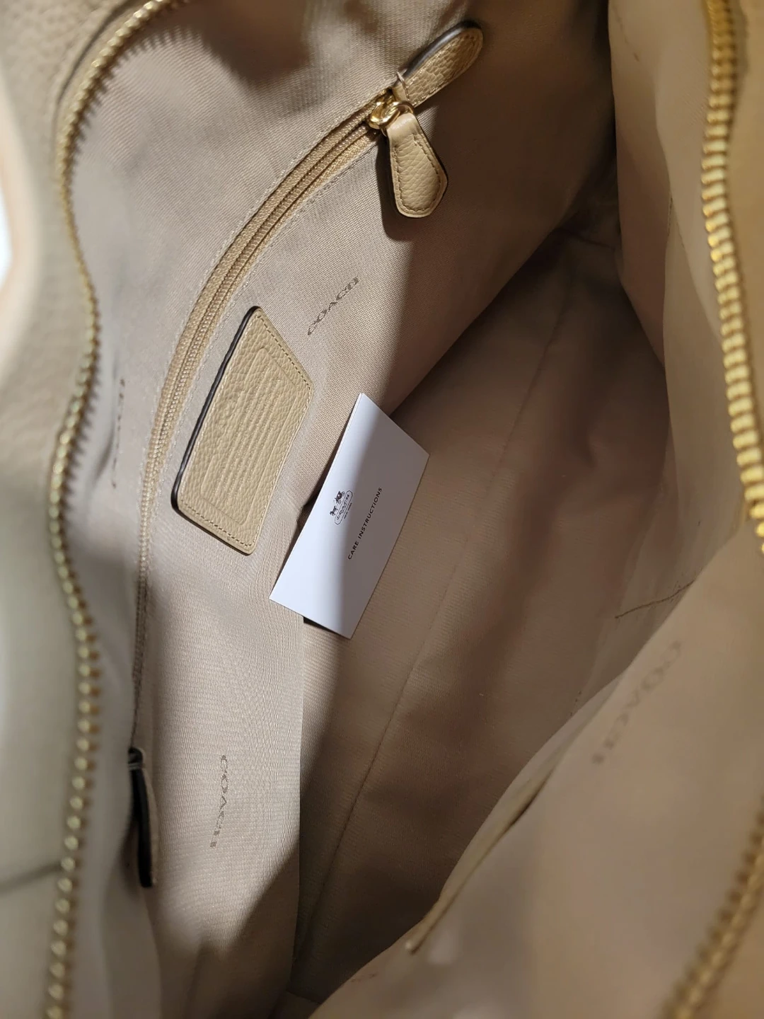 Coach Pebble Leather Hobo Shoulder Bag - Beige - photo 4