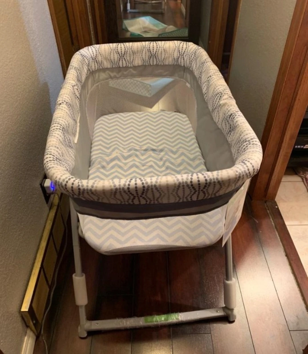 Graco Pack 'n Play On the Go Bassinet - photo 3