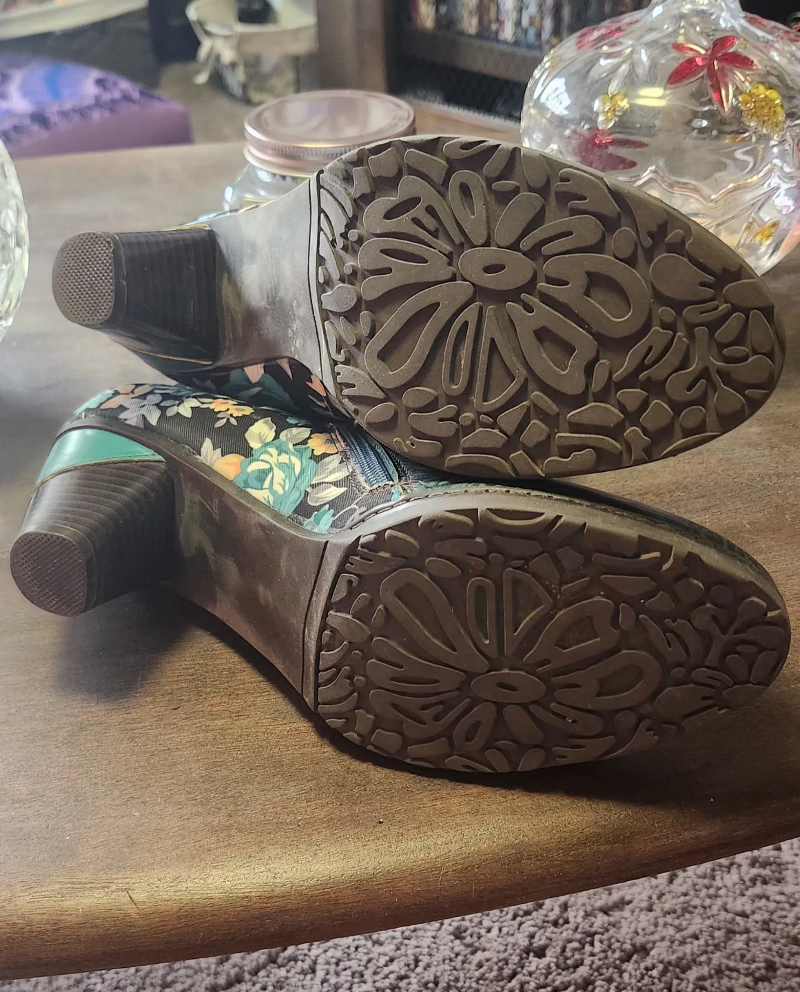 Woman's shoes - photo 3