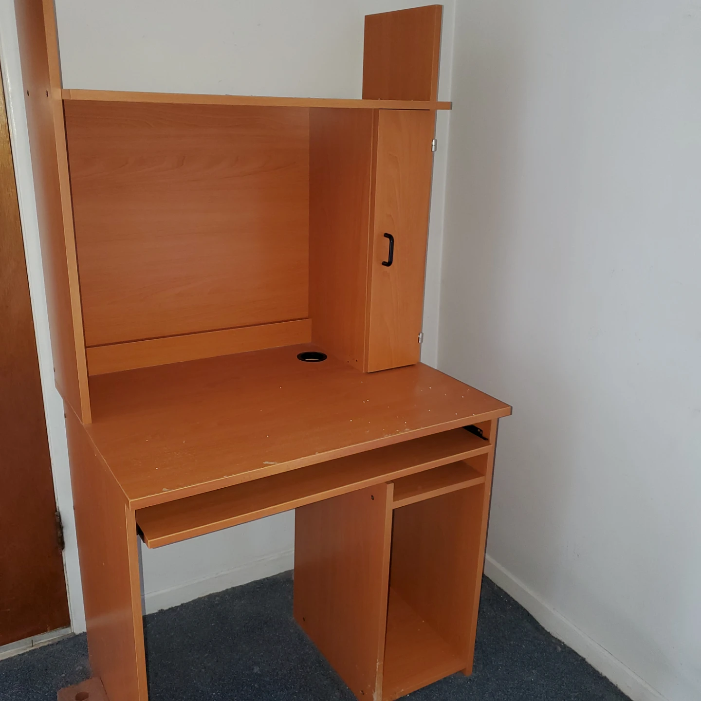 Computer Desk with Hutch and Keyboard Tray