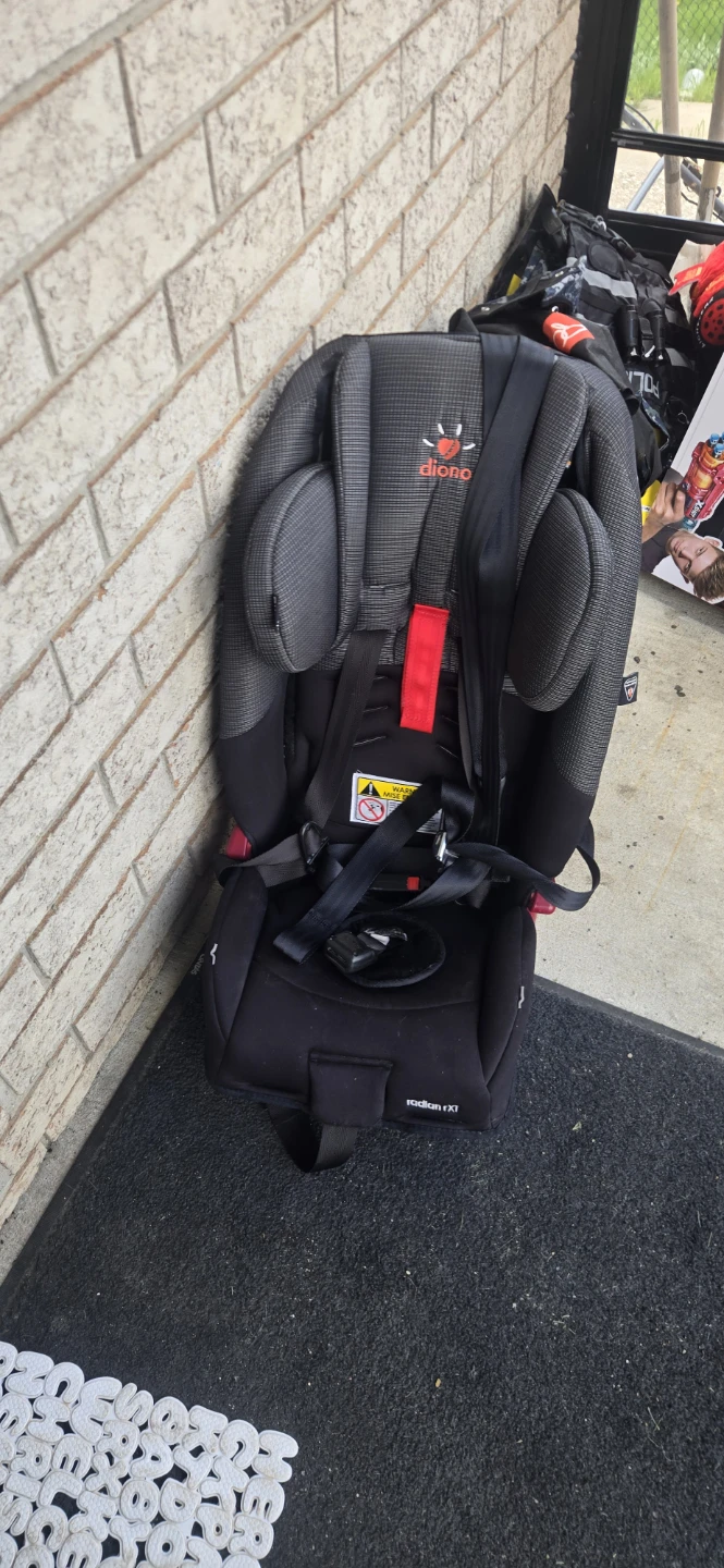 Diono Car Seat - photo 2