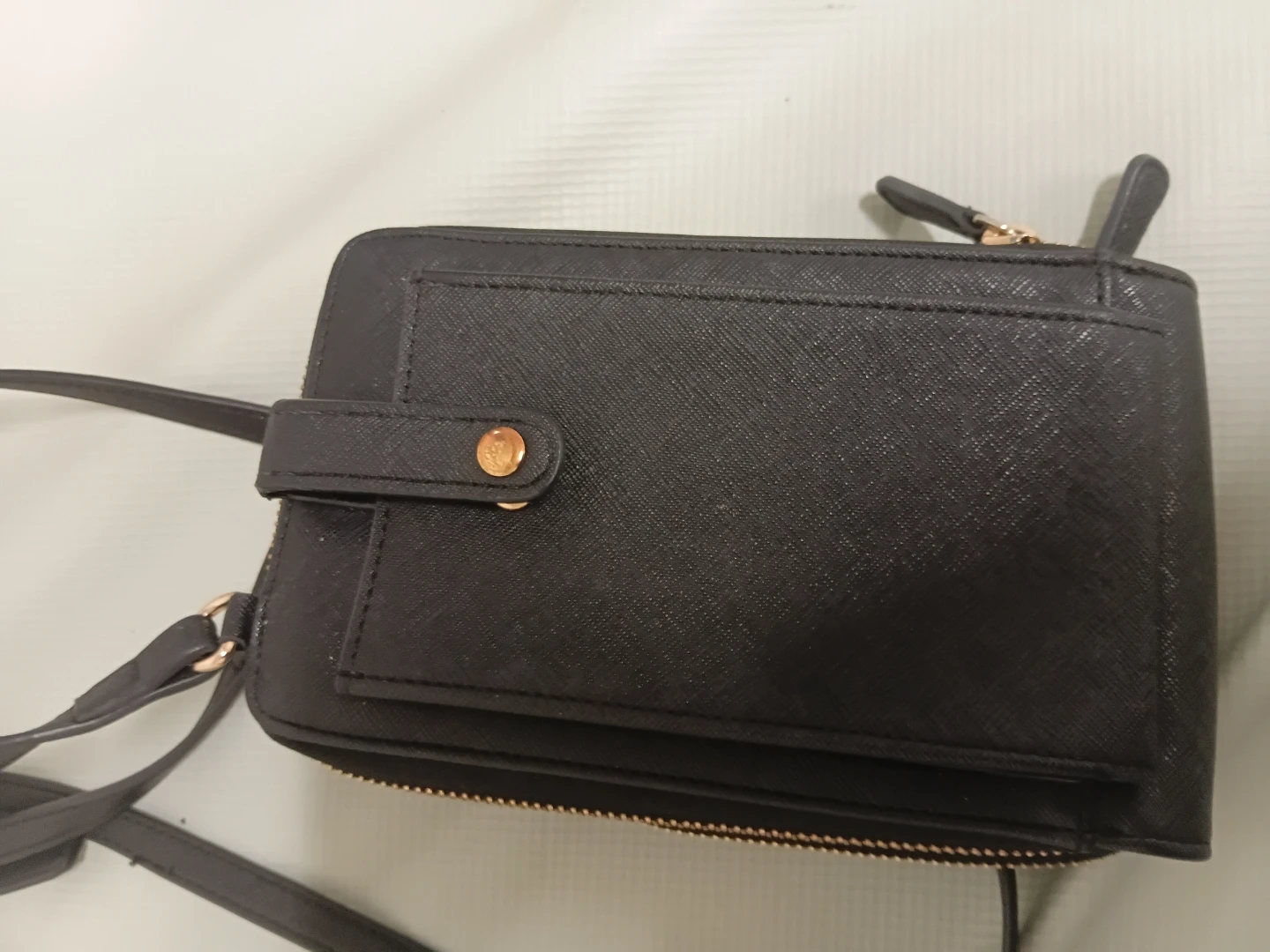 GUESS Black Faux Leather Unisex - photo 2