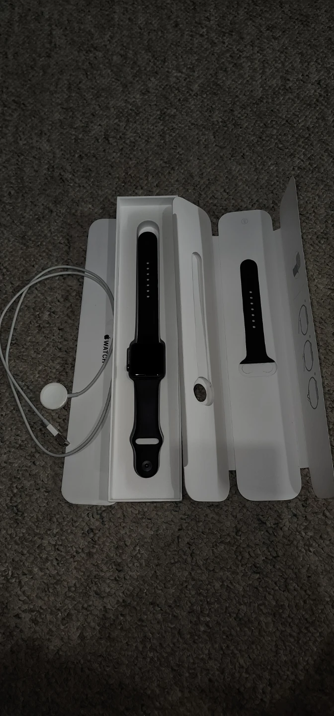 Apple Watch Series 1 42mm Space Gray Aluminum Sport Band
